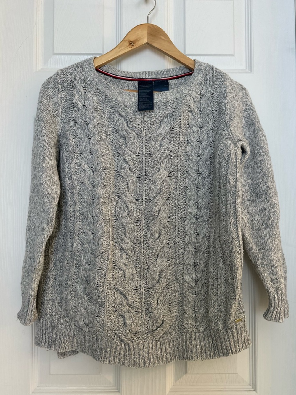 Tommy Hilfiger Cable Knit Sweater Gray Chunky Crewneck Cozy XS